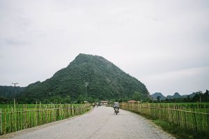 van vieng asia south east laos stefano majno moto wandering-c64.jpg